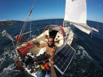 første handicappede solo-sejler der kryser verdenshave