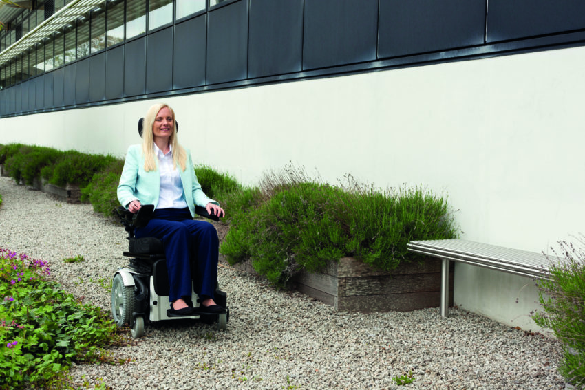 Invacare LiNX er et smart og brugervenligt styresystem til elektriske kørestole. LiNX er udviklet og designet med udgangspunkt i input og ideer fra brugere med forskellige ønsker og behov